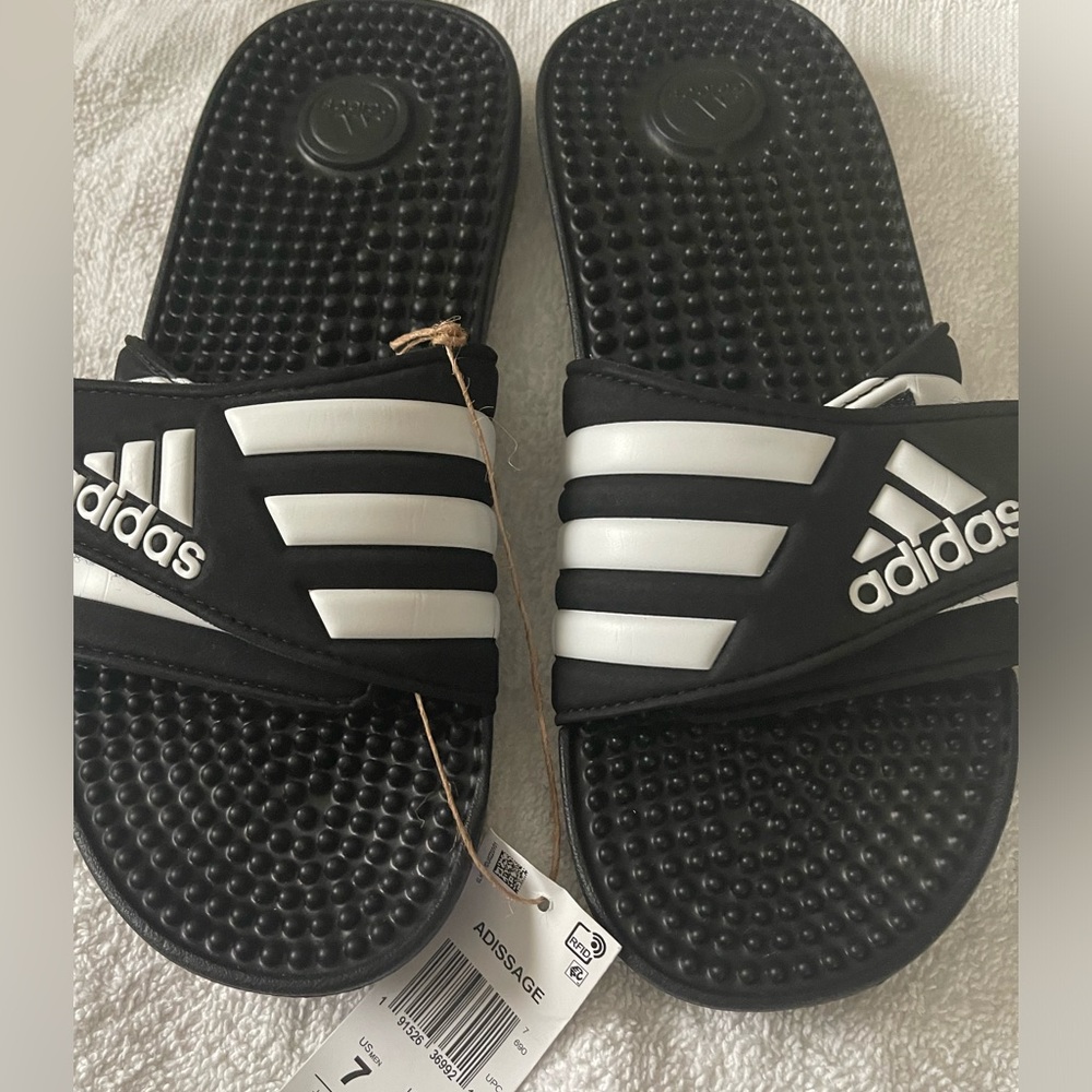 SOLD! Adidas Adissage Slides. Mens Size 7 Women’s 8. NWT! - Picture 2 of 4